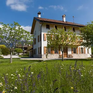 https://lio-e-lara.hotelinveneto.com
